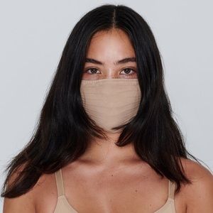 SKIMS Seamless Face Mask - Clay